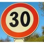 “Zona 30”, la soluzione al problema del traffico in città ?