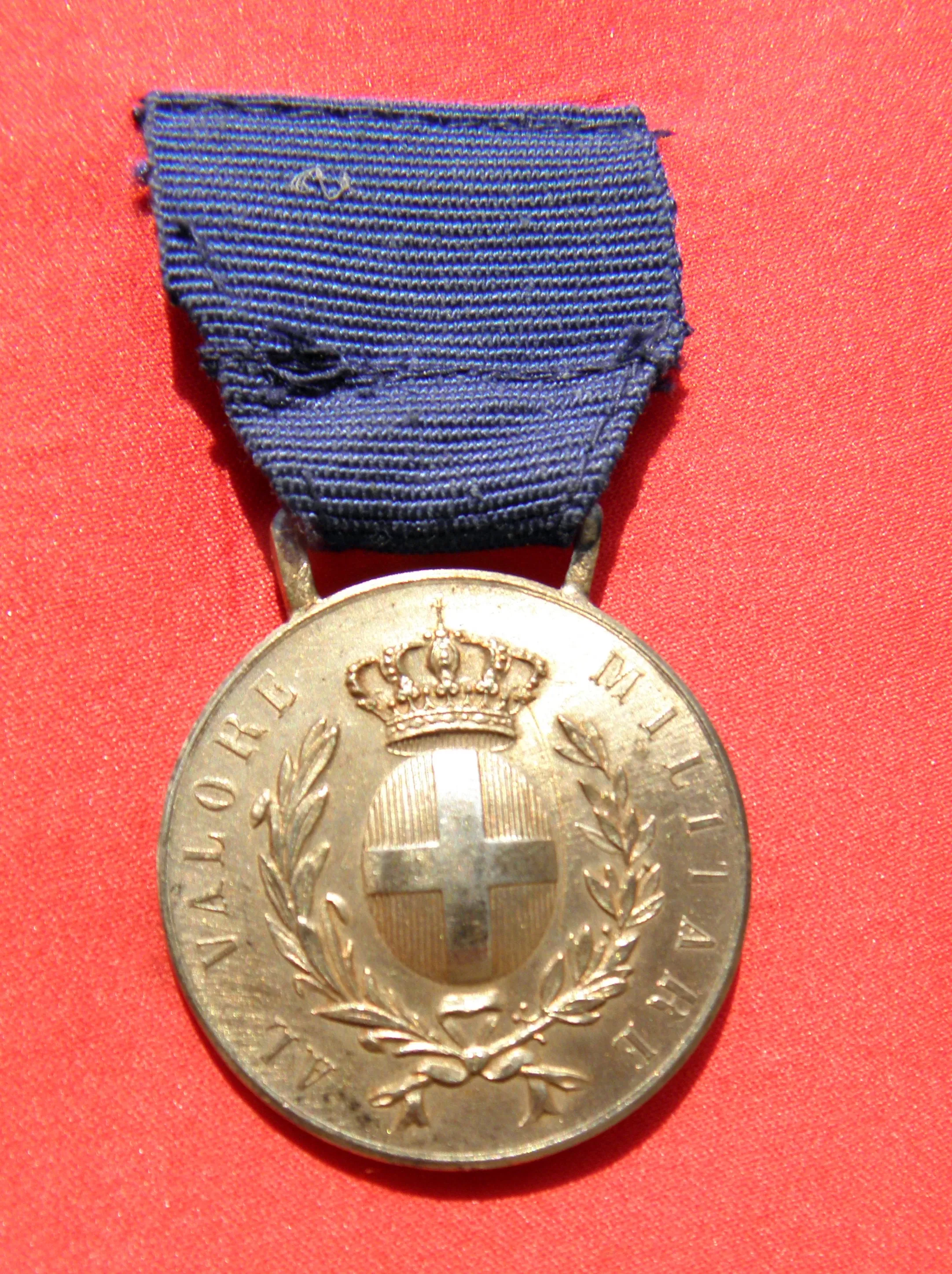 medaglia d'oro al valor militare