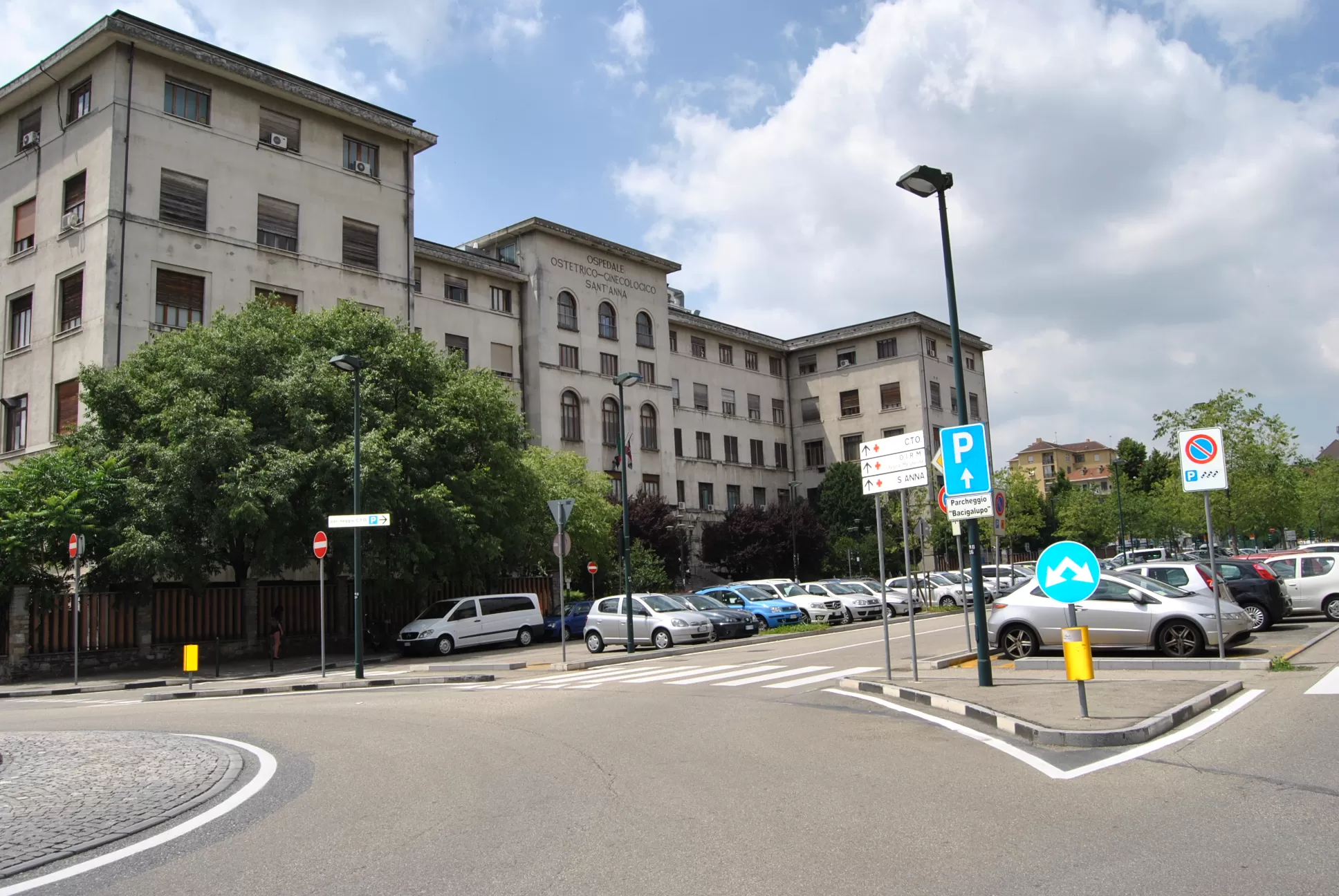 Facciata ospedale Sant'Anna di Torino
