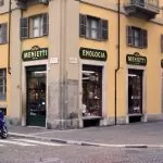 Dopo 108 anni di attività chiude a Torino l’Enologia Menietti: addio ad un’altra storica insegna