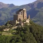 Turismo, il Piemonte premiato con 31 bandiere arancioni da TCI: seconda regione in Italia dopo la Toscana