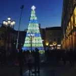 L’Albero di Natale di Torino si accende in piazza San Carlo: uno spettacolo straordinario nel Salotto della Città