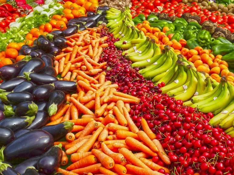 aumento dei prezzi a torino di alimentari, frutta e verdura