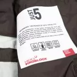 Lo IED di Torino crea una giacca auto-igienizzante: la Just5