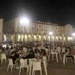 Torino movida piazza Vittorio: troppo affollata