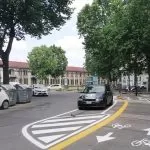 Piste ciclabili a Torino pericolose: in piazza Rivoli troppi incidenti