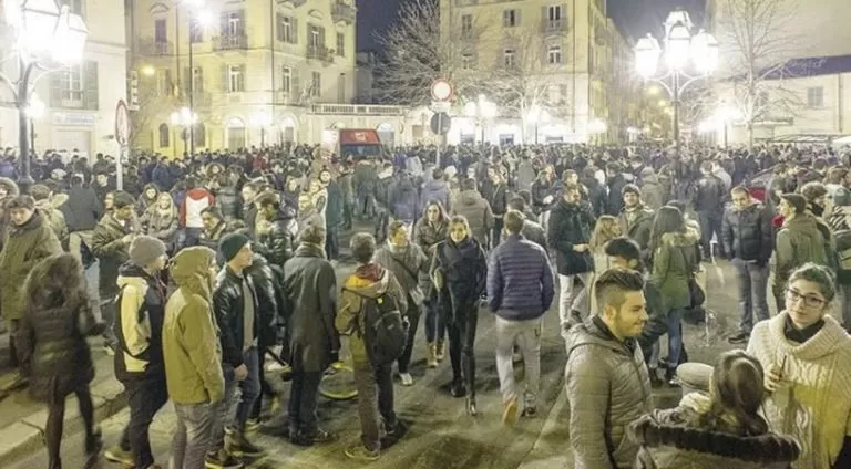 A Torino ritornano le pattuglie anti-assembramento