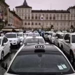 A Torino realizzate aree taxi per i vaccini: l’iniziativa di Comune e CNA