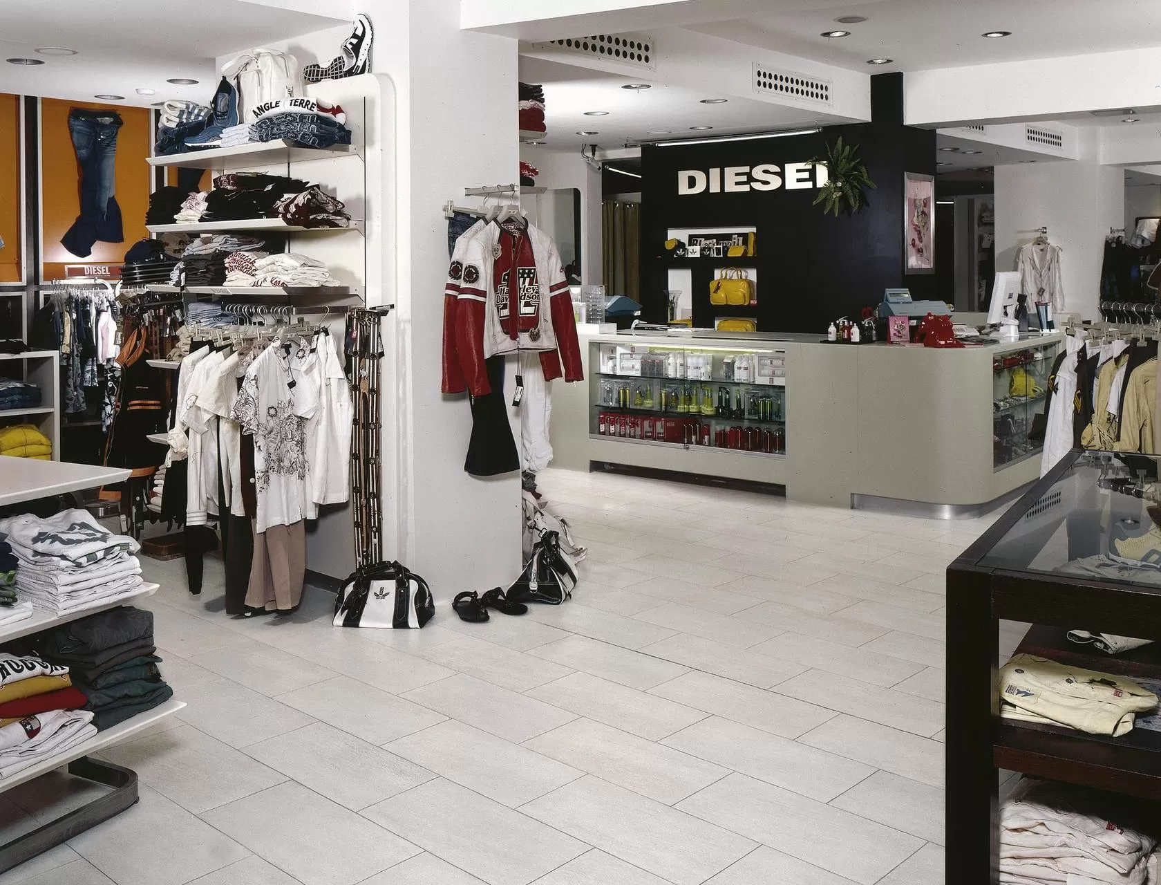 Torino, Diesel aprirà un nuovo negozio monomarca in via Lagrange