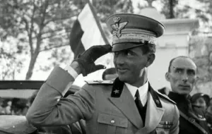 Umberto II di Savoia in divisa militare
